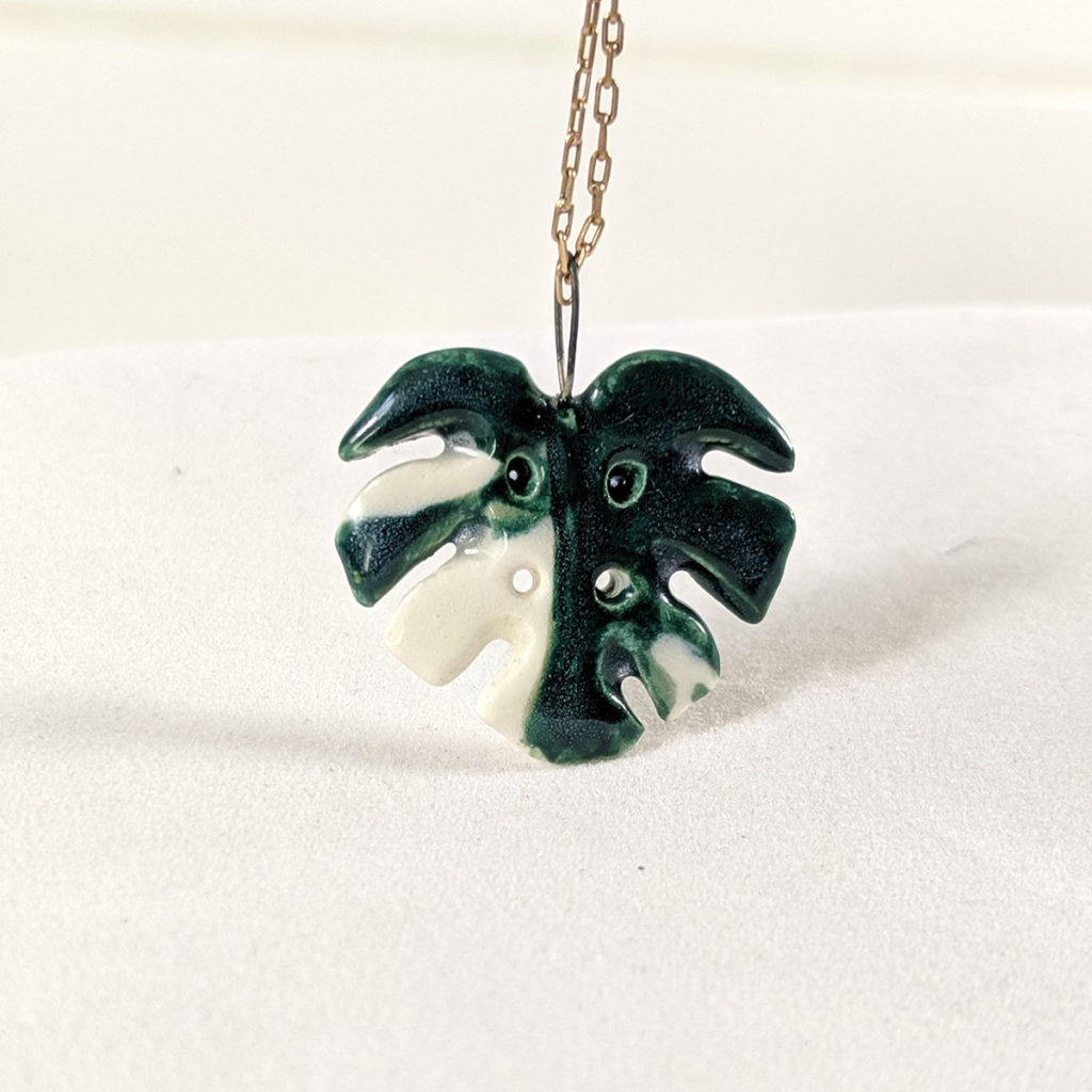 Monstera Variegata Pendentif Céramique