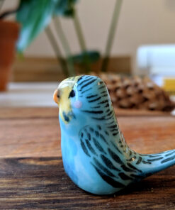 figurine perruche bleue