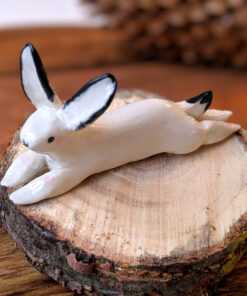 lapin ceramique allongé