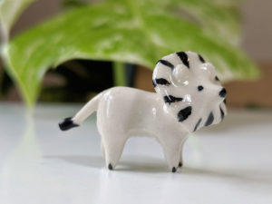 mini lion porcelaine