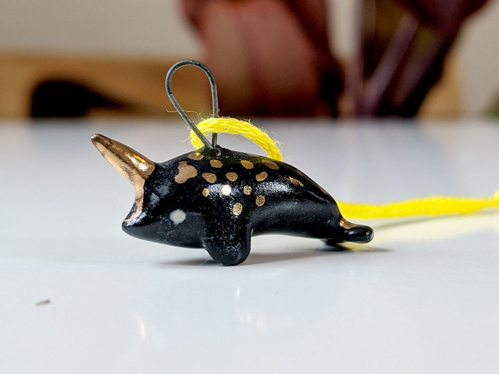 pendent narwhal black gold