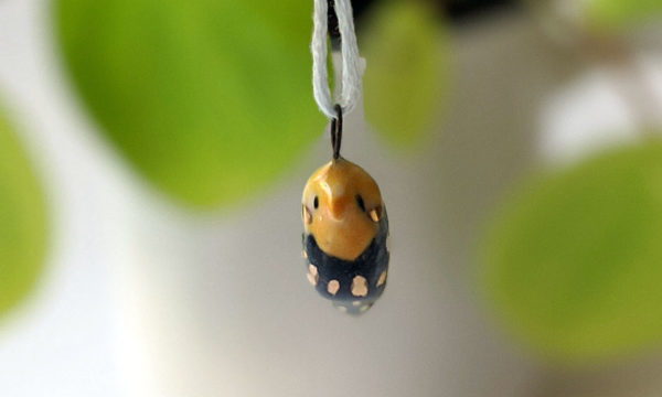 cockatiel ceramics gold pendant