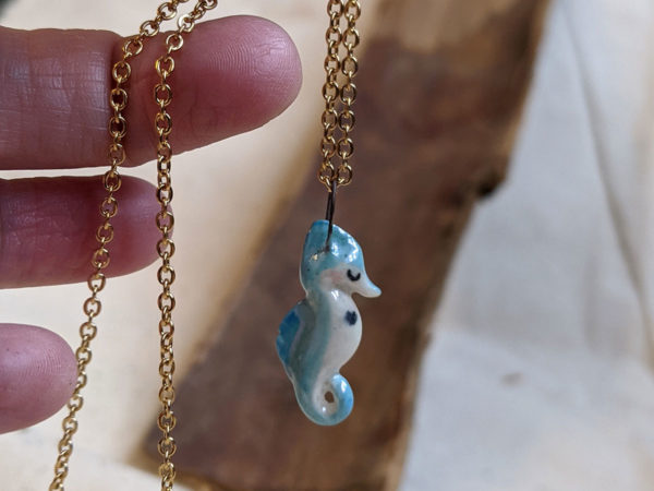 sea horse pendant