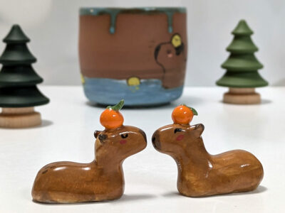Figurine - Capybara + Orange - Image 2