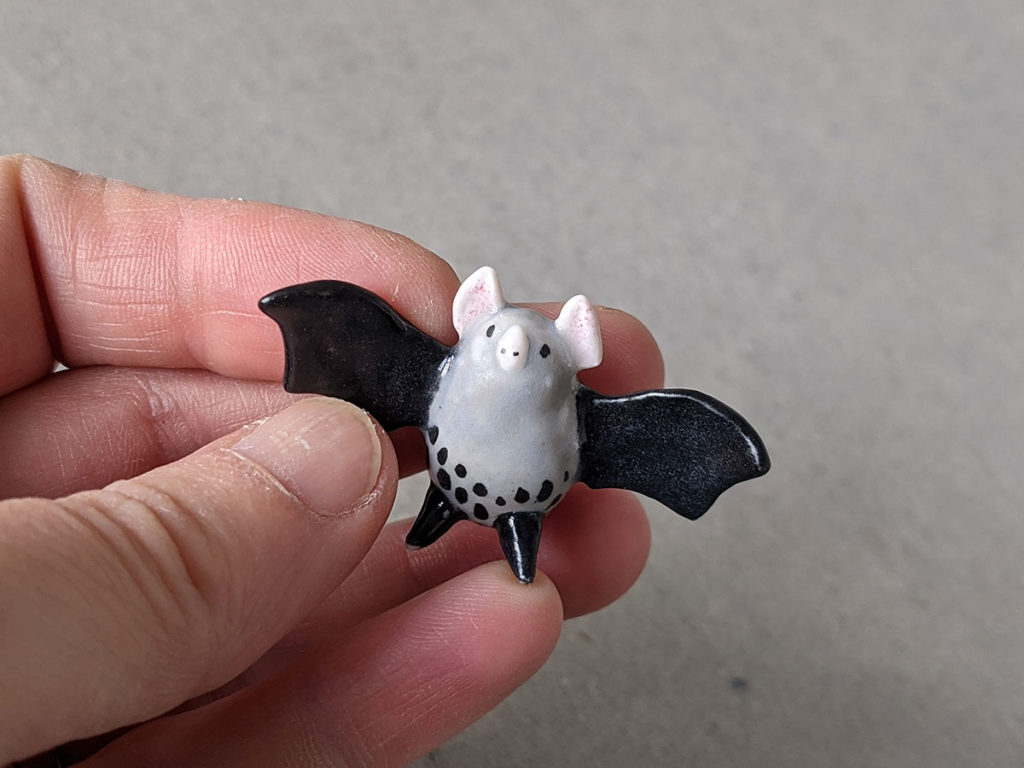 chauve souris porcelaine bat