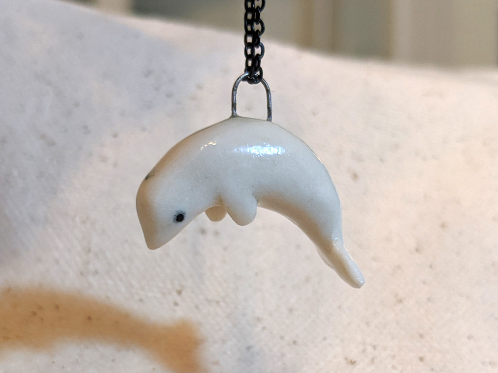 pendentif beluga