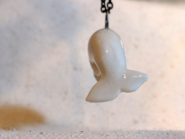 pendentif beluga