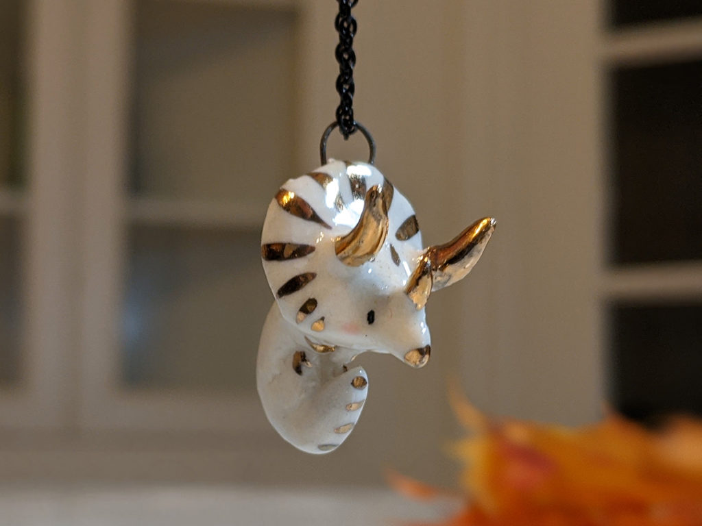 pendentif triceratops