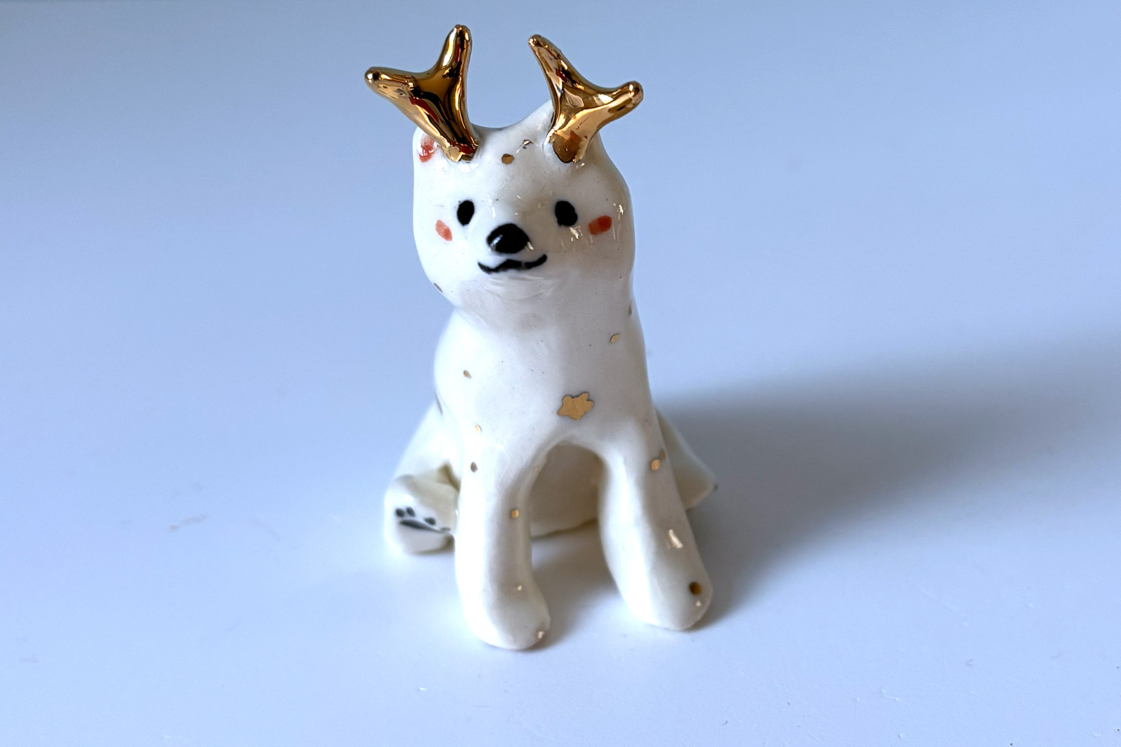 Figurine - Ours polaire assis