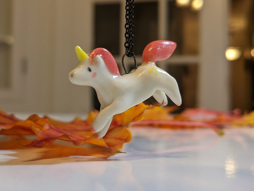 pendentif licorne rose