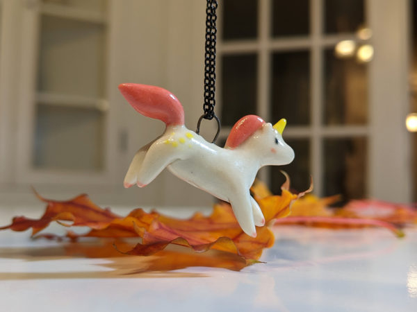 pendentif licorne rose