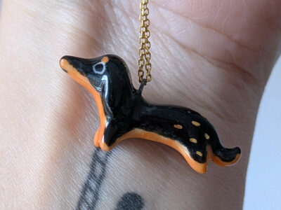 Pendentif Teckel Noir et Feu – Image 8