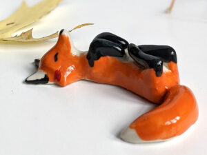 porcelain figurine red fox brush holder