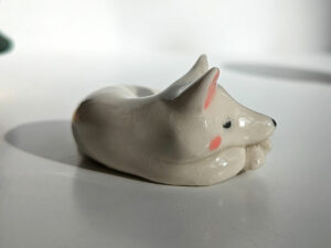 ceramic figurine arctic fox