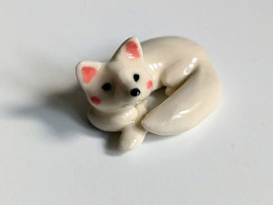ceramic figurine arctic fox