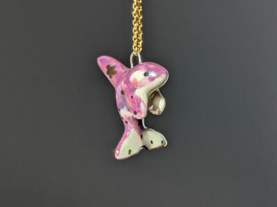 Orca Pendant Pearl and Gold - Purple - Image 4