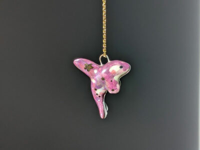 Orca Pendant Pearl and Gold - Purple - Image 3