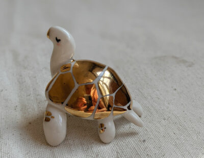 Golden Sea Turtle - Image 12