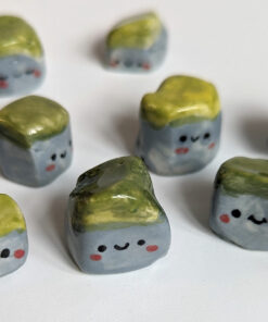 PET ROCK FIGURINE