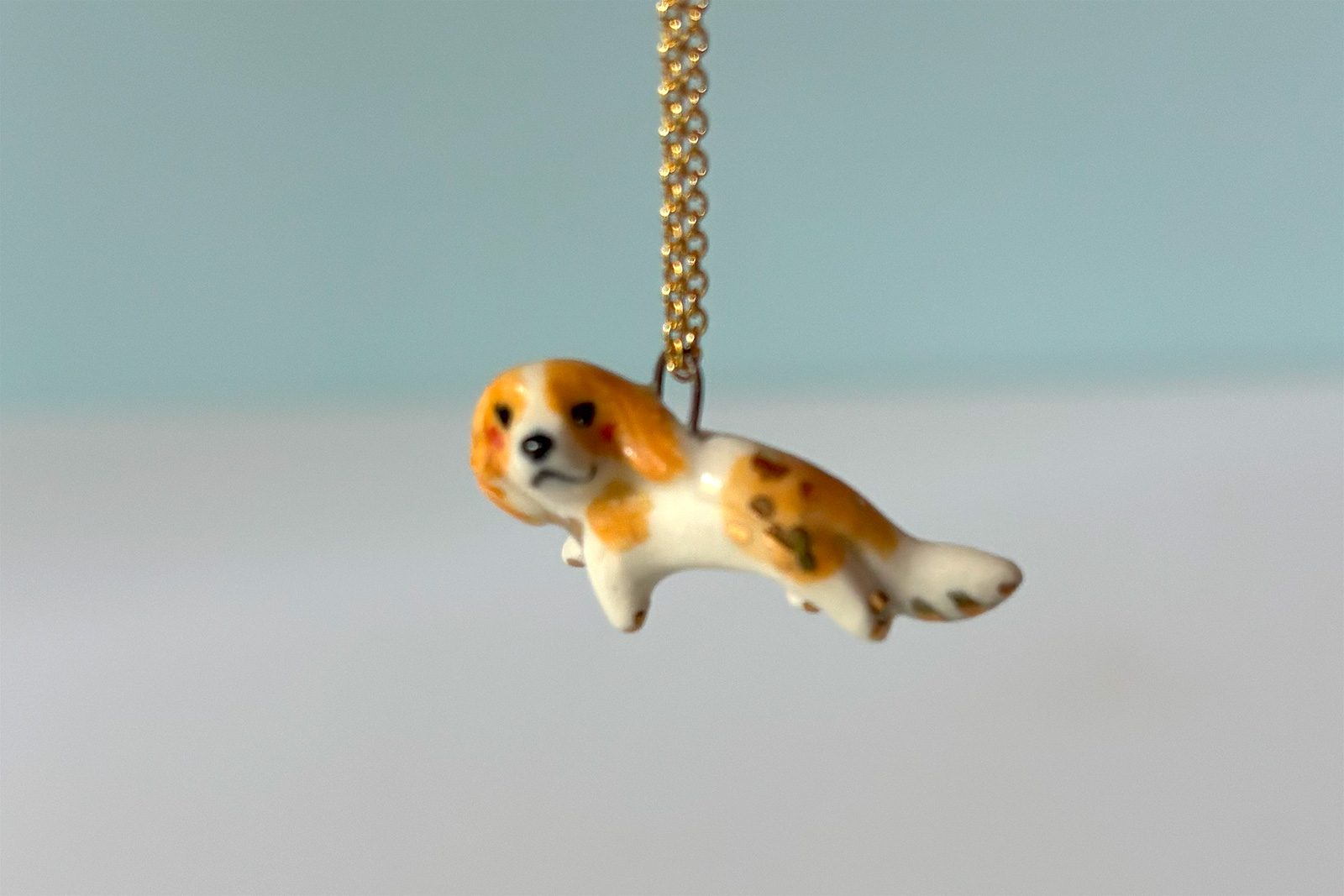 pendant dog cavalier king charles