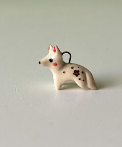 arctic fox pendant in porcelain and gold
