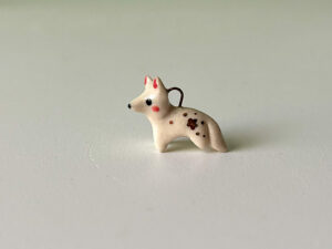 arctic fox pendant in porcelain and gold