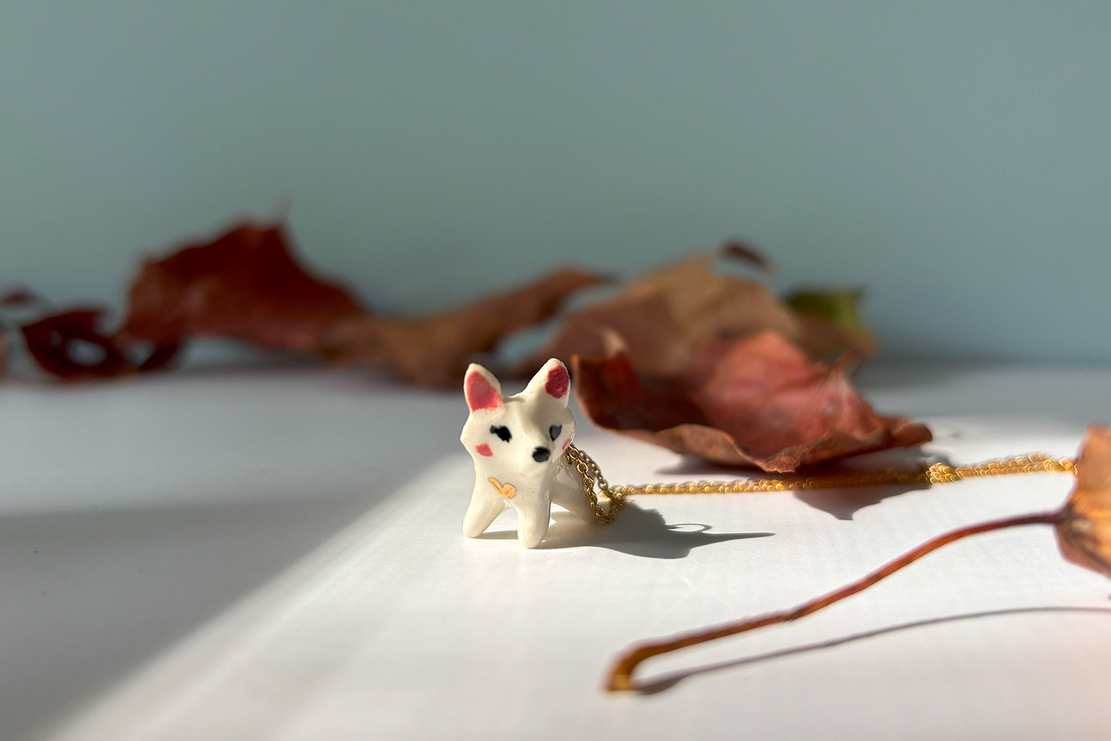 Alternative view of Pendant - Arctic Fox