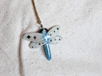 Pendentif Libellule Porcelaine