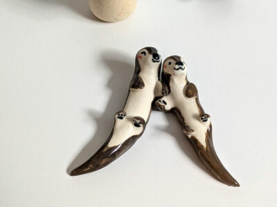 Figurine - Otter Couple - Image 2