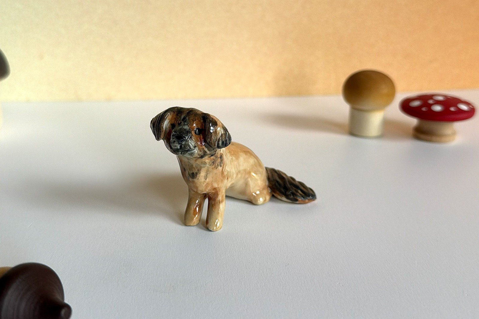 Alternative view of Chien porcelaine - Shih Tzu