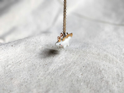 Pendentif Stégosaure doré - petit – Image 14