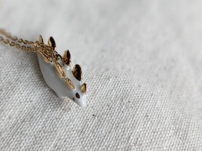 Pendentif Stégosaure doré - petit – Image 16