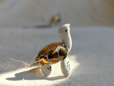 Golden Sea Turtle - Image 3