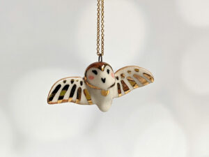 porcelain pendant barn owl wings out gold