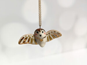 porcelain pendant barn owl wings out gold