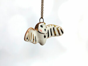 porcelain pendant barn owl wings out gold