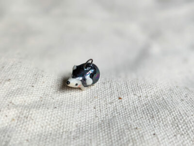 Hedgehog pendant - Pearl