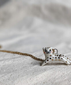 gold cheetah pendant guépard