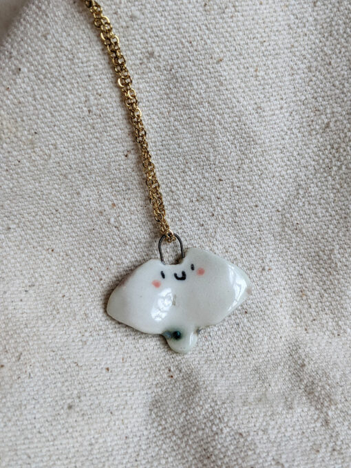 Dawn Manta Ray pendant - Image 3