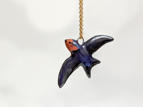 porcelain pendant swallow