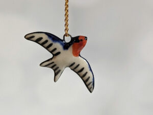 porcelain pendant swallow