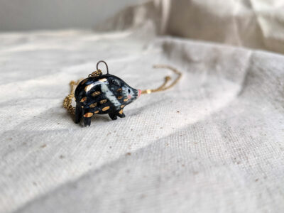 Pendentif porcelaine Pecari – Image 4