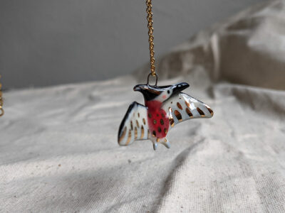 Porcelain pendant : Pterosaur - Bullfinch