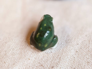 Frog and lilly pad