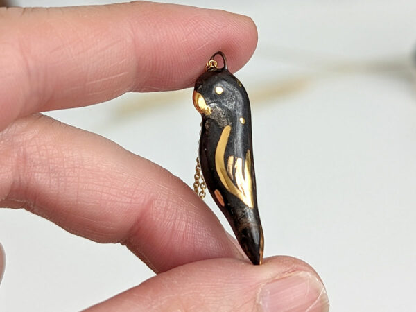 night parrot pendant