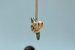 Pendentif Poisson Lune Porcelaine