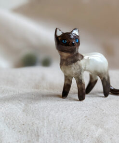 cat figurine seal point
