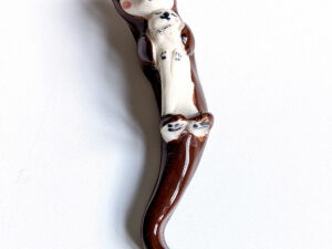 figurine otter mom and pup