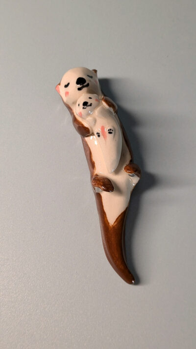 Loutre Porcelaine avec bébé – Image 4