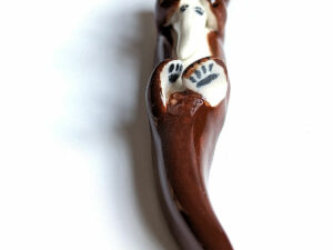 figurine otter mom and pup